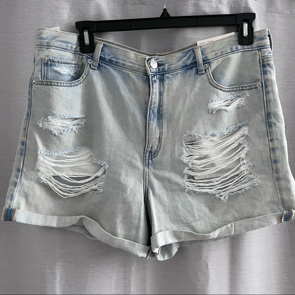 American Eagle Mom Shorts